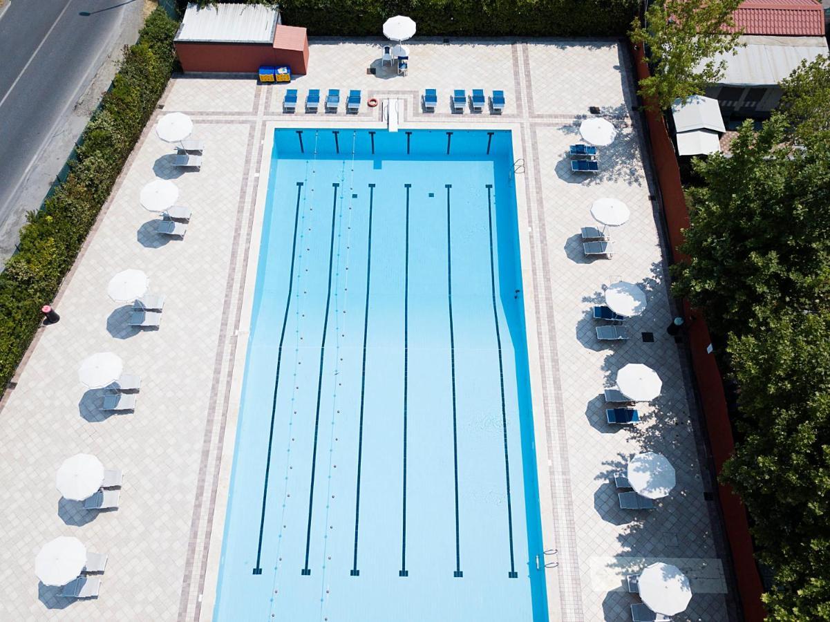 Camping Versilia Mare Ξενοδοχείο Λίντο ντι Καμαϊόρε Εξωτερικό φωτογραφία