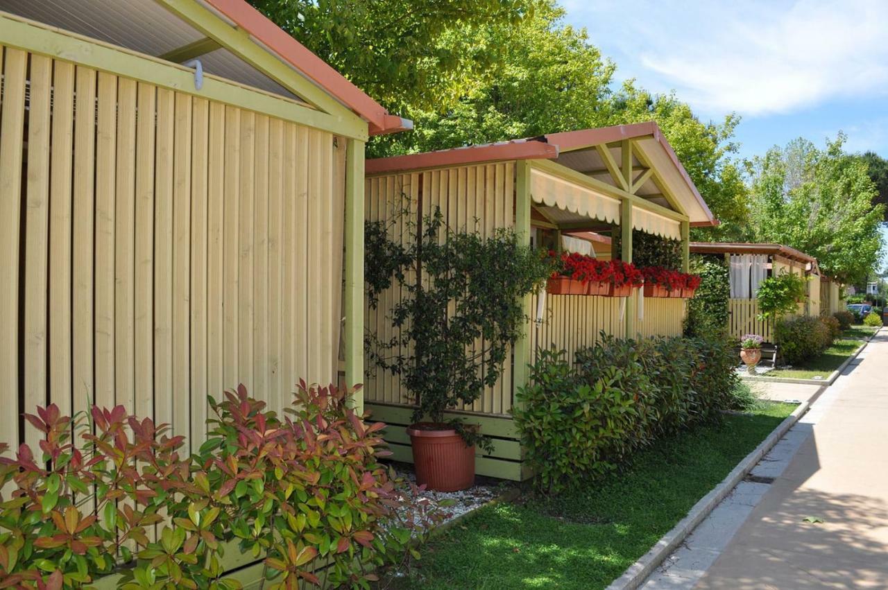 Camping Versilia Mare Ξενοδοχείο Λίντο ντι Καμαϊόρε Εξωτερικό φωτογραφία